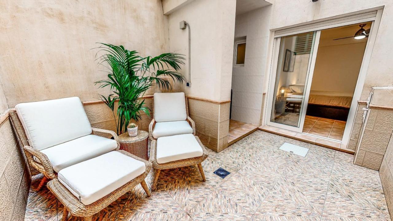 Holisplace- Lovely Apartment In Downtown Аликанте Экстерьер фото
